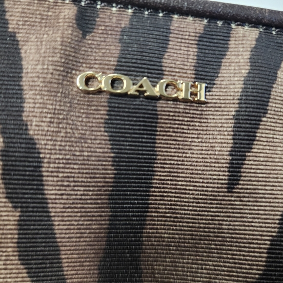 Coach w/COA Madison Eastwest Tote in Zebra Print Fabric - Picture 12 of 14